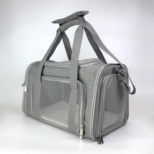 Portable Pet Carrier Bag, Suitable for Large Cats and Small Dogs, Airline-Approved Soft Travel Case, Breathable Mesh Transport Bag, Foldable Pet Travel Bag, Suitable for Outdoor/Car/Airplane Use